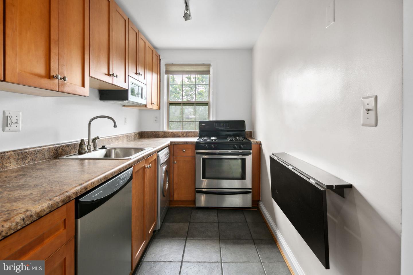 1441 EUCLID ST NW #302, WASHINGTON, District Of Columbia 20009, ,1 BathroomBathrooms,Residential,For sale,1441 EUCLID ST NW #302,DCDC2143840 MLS # DCDC2143840