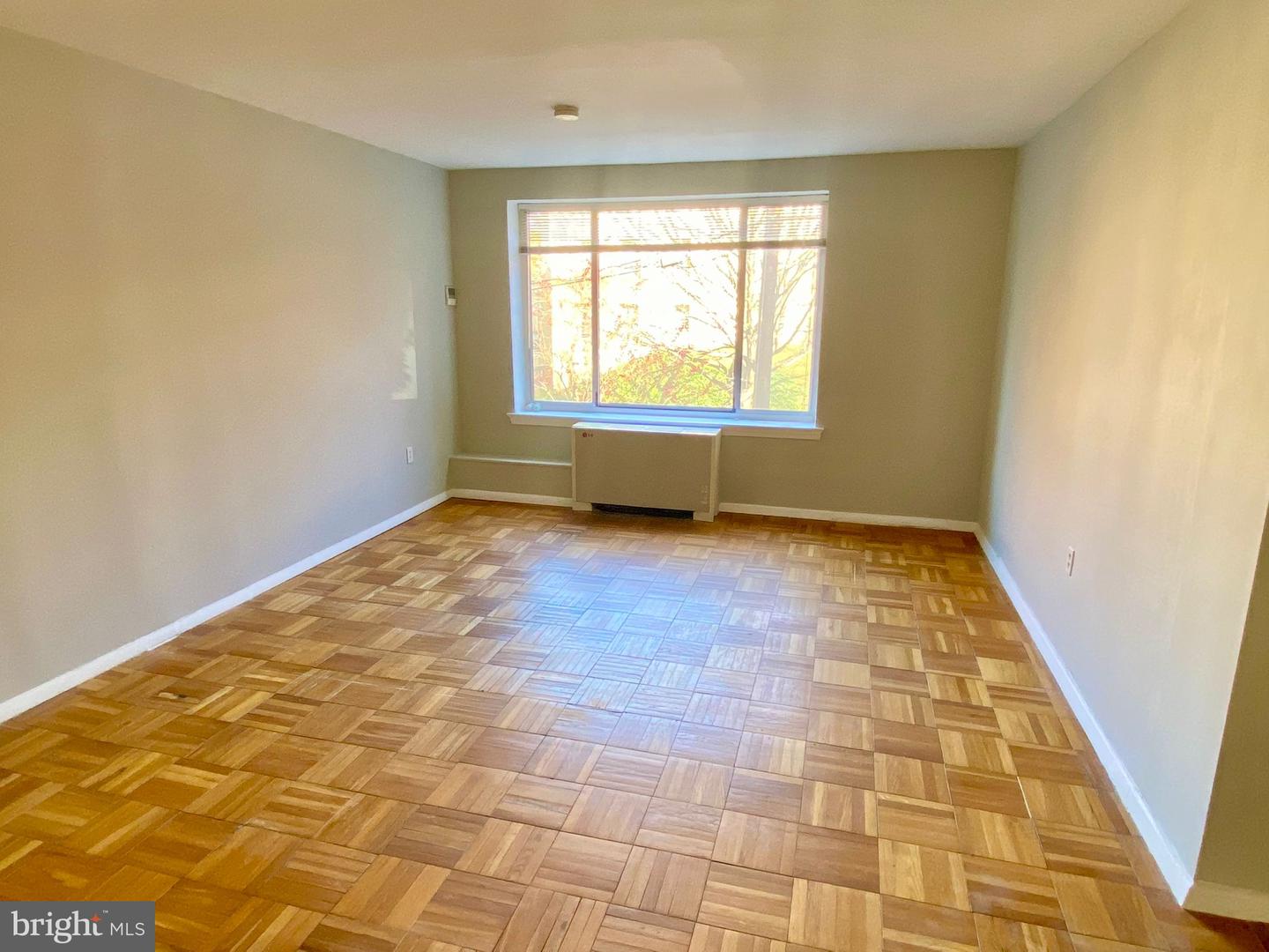 4100 W W ST NW #411, WASHINGTON, District Of Columbia 20007, 1 Bedroom Bedrooms, ,1 BathroomBathrooms,Residential,For sale,4100 W W ST NW #411,DCDC2169886 MLS # DCDC2169886