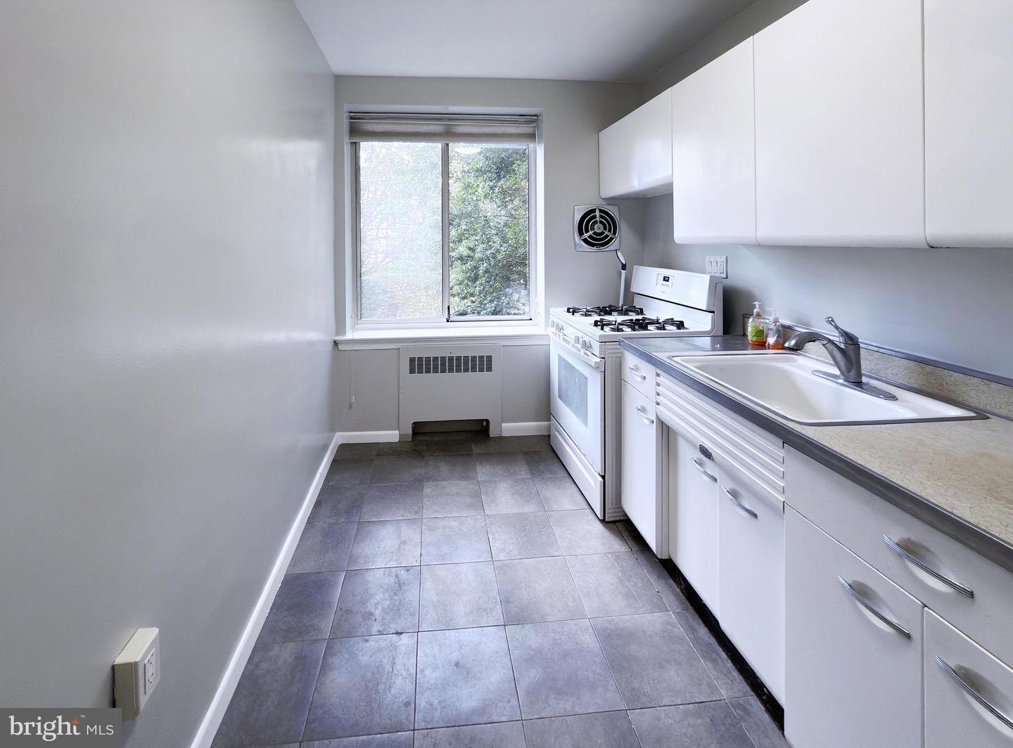 4100 W W ST NW #411, WASHINGTON, District Of Columbia 20007, 1 Bedroom Bedrooms, ,1 BathroomBathrooms,Residential,For sale,4100 W W ST NW #411,DCDC2169886 MLS # DCDC2169886