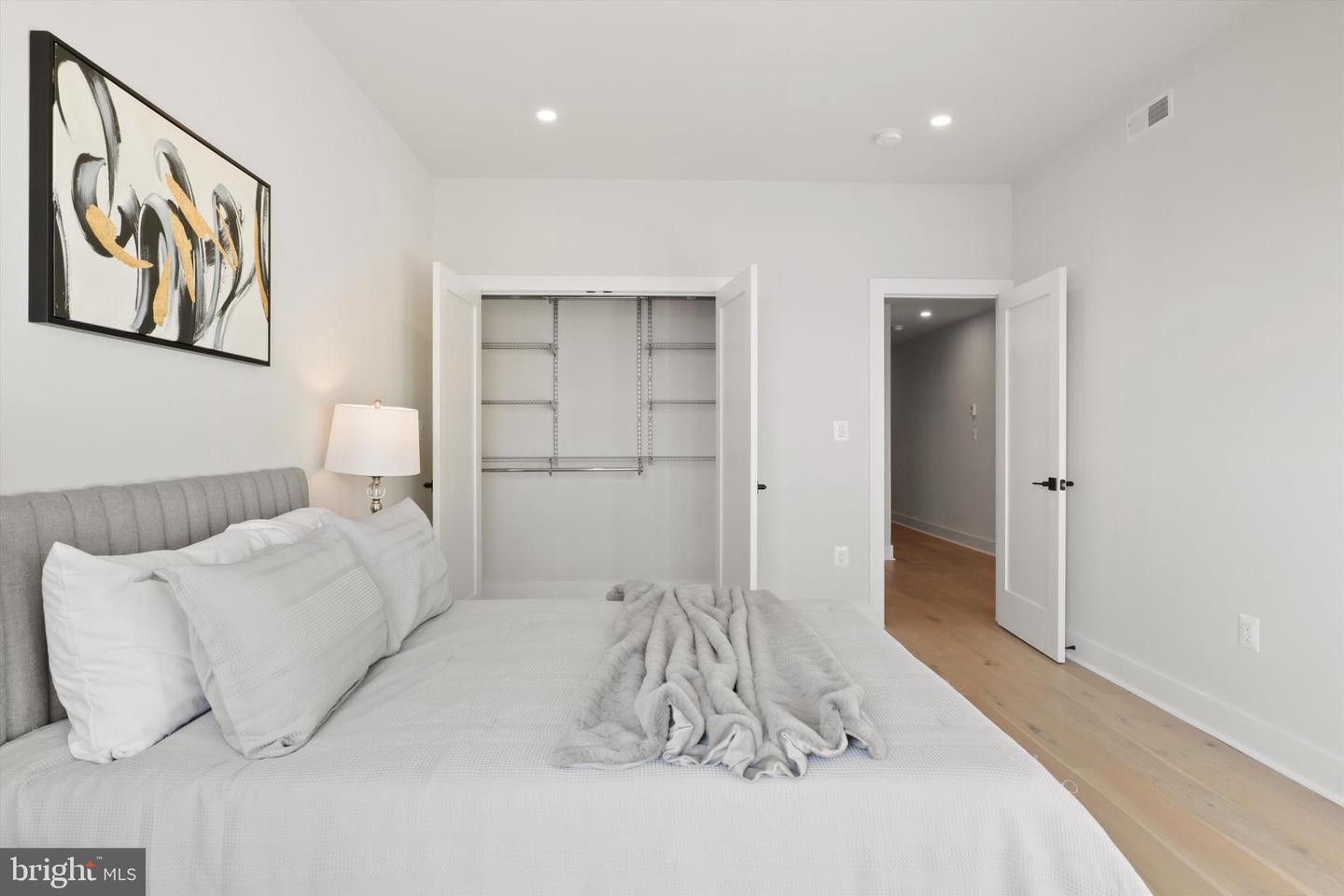 755 COLUMBIA RD NW #3, WASHINGTON, District Of Columbia 20001, 3 Bedrooms Bedrooms, ,2 BathroomsBathrooms,Residential,For sale,755 COLUMBIA RD NW #3,DCDC2175706 MLS # DCDC2175706