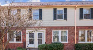 1400 S BARTON ST #421, ARLINGTON, Virginia 22204, 2 Bedrooms Bedrooms, ,1 BathroomBathrooms,Residential,For sale,1400 S BARTON ST #421,VAAR2053846 MLS # VAAR2053846