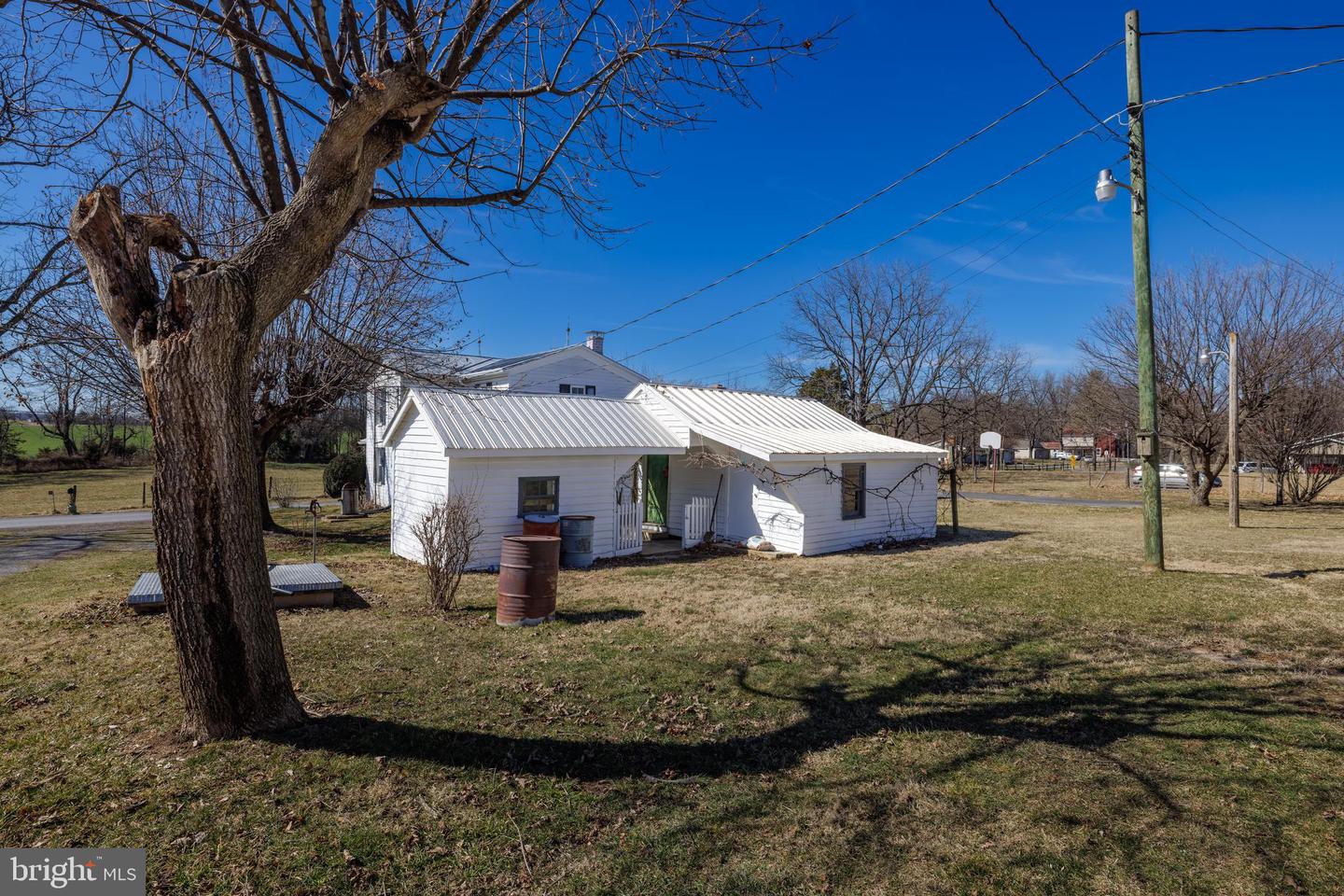 2527 FAIRVIEW RD, MOUNT CRAWFORD, Virginia 22841, 3 Bedrooms Bedrooms, ,2 BathroomsBathrooms,Residential,For sale,2527 FAIRVIEW RD,VARO2002068 MLS # VARO2002068