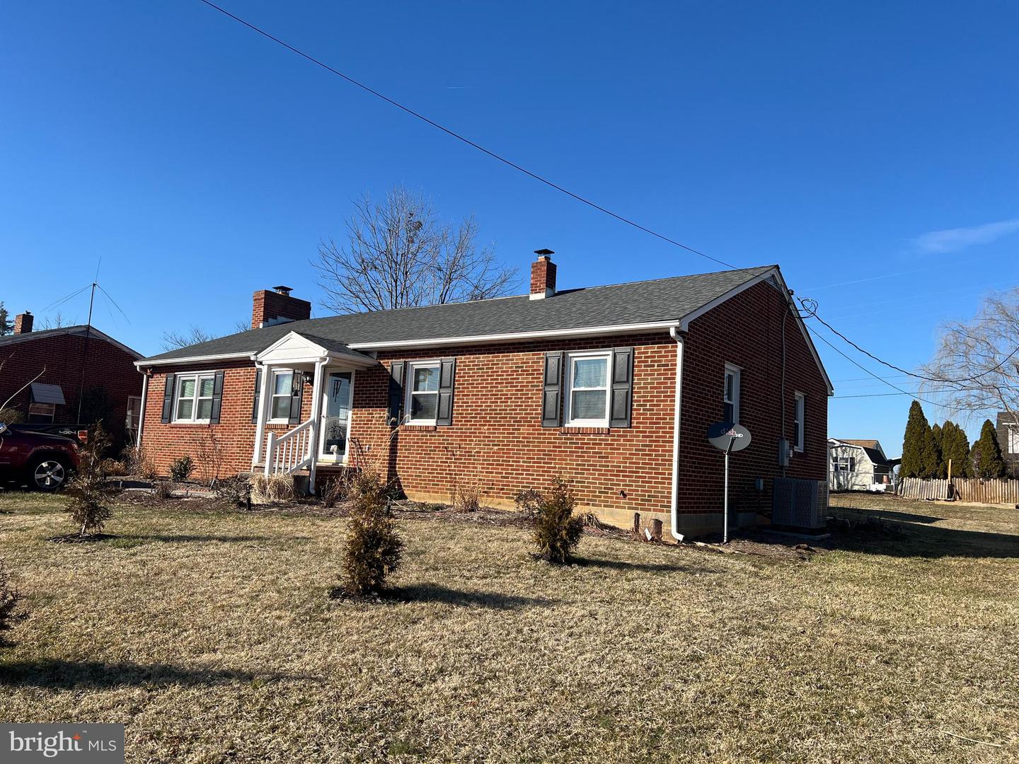 163 3RD ST, BROADWAY, Virginia 22815, 3 Bedrooms Bedrooms, ,1 BathroomBathrooms,Residential,For sale,163 3RD ST,VARO2002072 MLS # VARO2002072