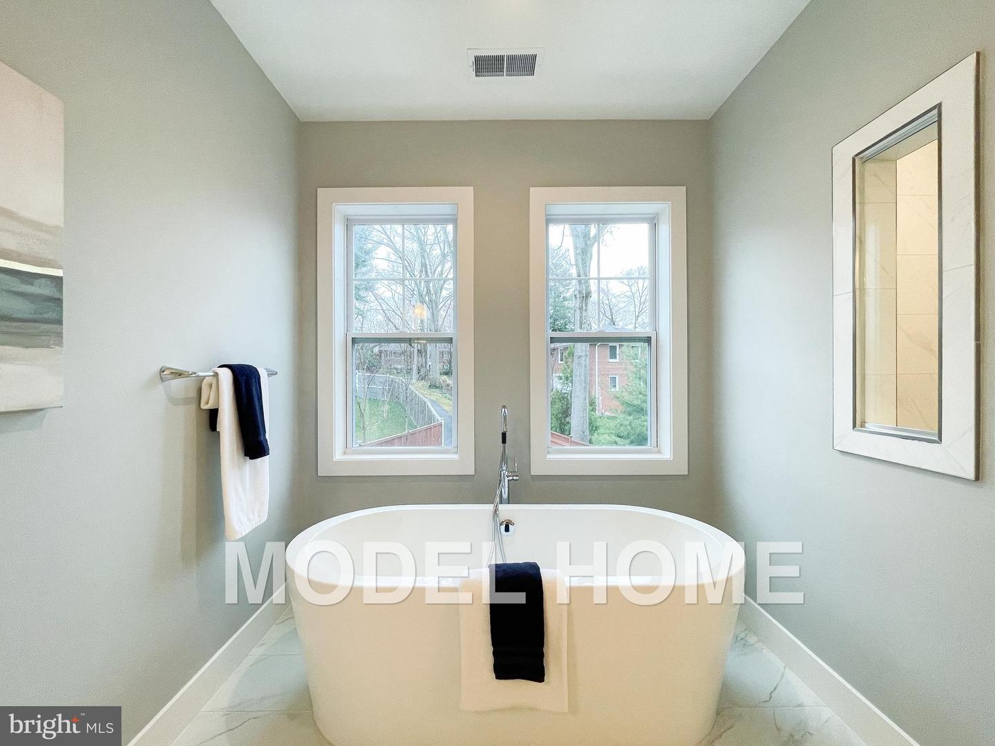 125 CASMAR ST SE, VIENNA, Virginia 22180, 7 Bedrooms Bedrooms, ,7 BathroomsBathrooms,Residential,For sale,125 CASMAR ST SE,VAFX2217196 MLS # VAFX2217196