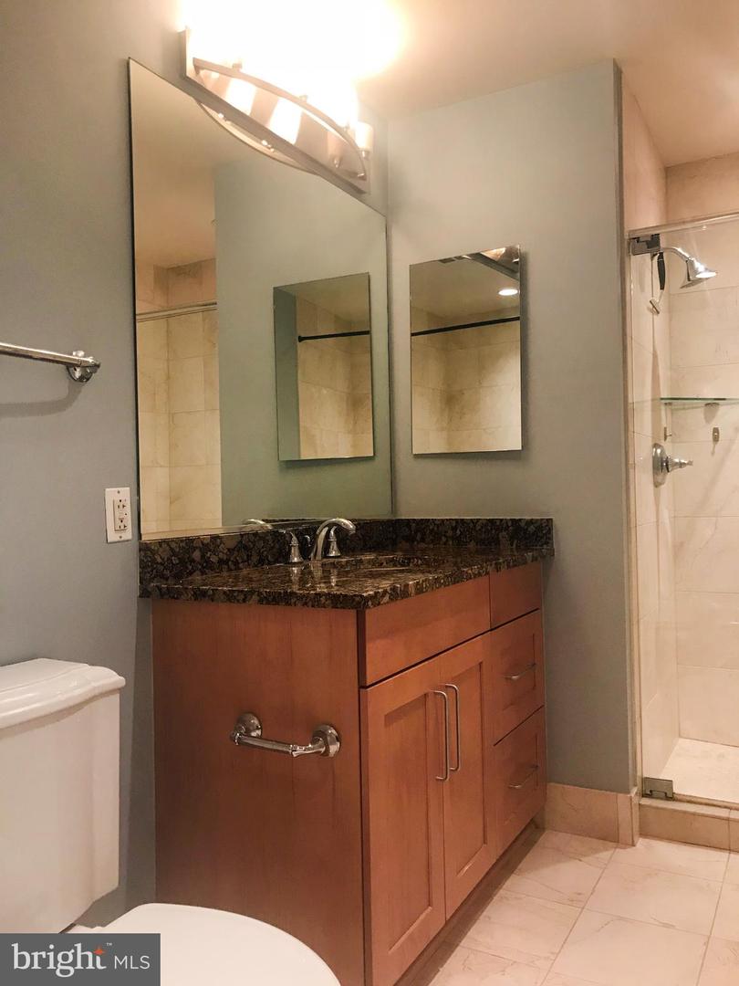 8220 CRESTWOOD HEIGHTS DR #1310, MCLEAN, Virginia 22102, 1 Bedroom Bedrooms, ,2 BathroomsBathrooms,Residential,For sale,8220 CRESTWOOD HEIGHTS DR #1310,VAFX2220316 MLS # VAFX2220316