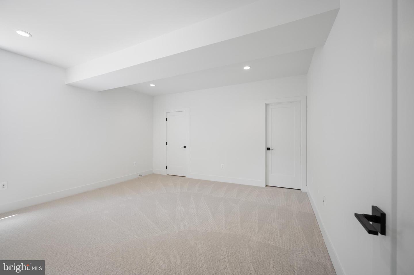 18698 WOODBURN RD, LEESBURG, Virginia 20175, 6 Bedrooms Bedrooms, ,6 BathroomsBathrooms,Residential,For sale,18698 WOODBURN RD,VALO2089676 MLS # VALO2089676