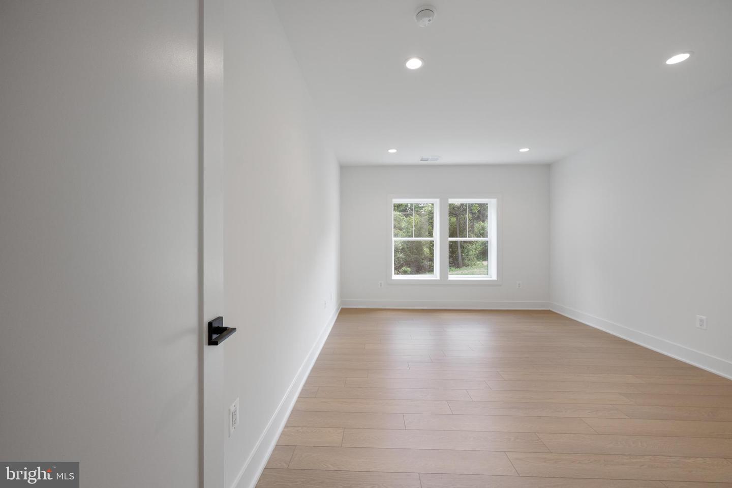 18698 WOODBURN RD, LEESBURG, Virginia 20175, 6 Bedrooms Bedrooms, ,6 BathroomsBathrooms,Residential,For sale,18698 WOODBURN RD,VALO2089676 MLS # VALO2089676