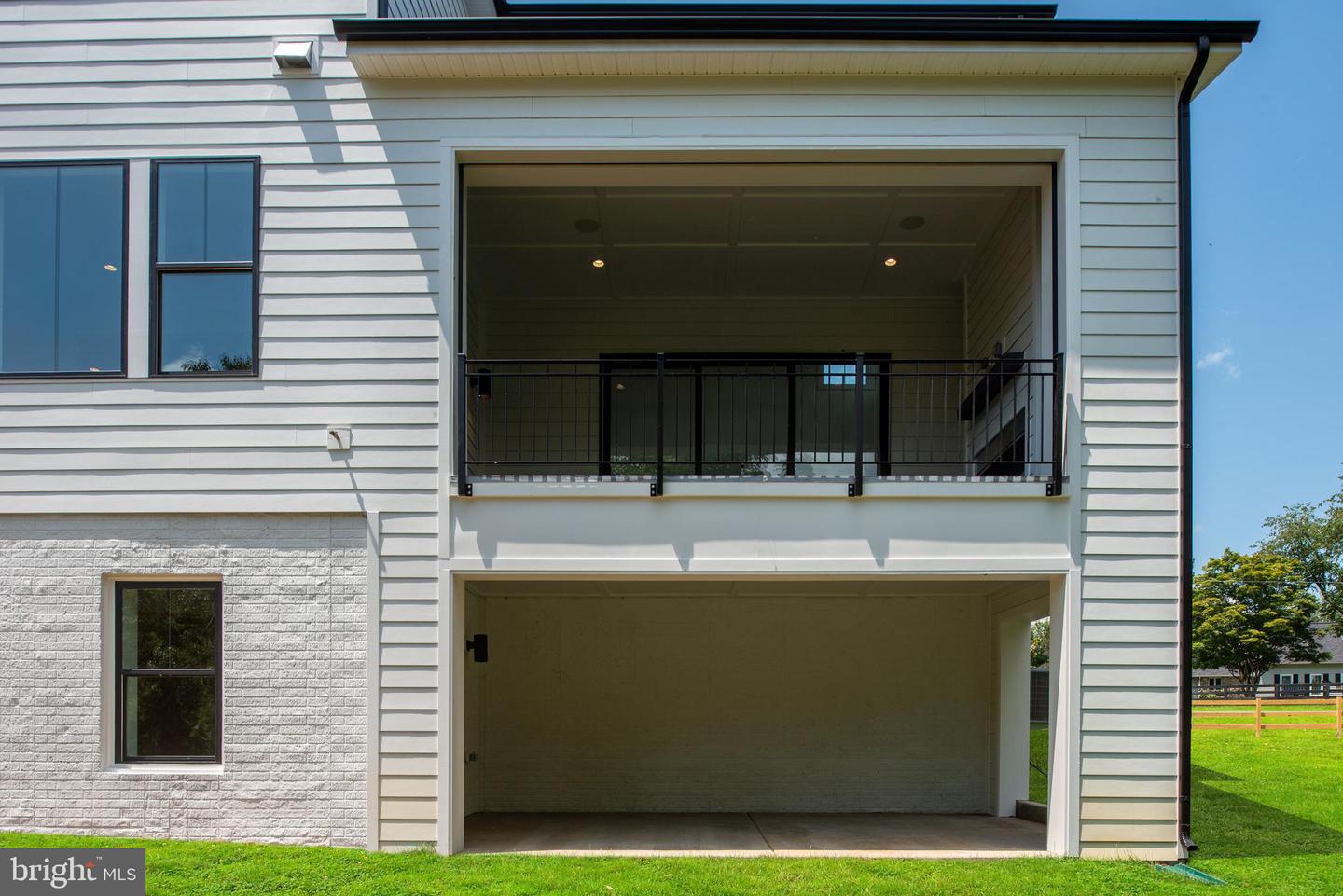 18698 WOODBURN RD, LEESBURG, Virginia 20175, 6 Bedrooms Bedrooms, ,6 BathroomsBathrooms,Residential,For sale,18698 WOODBURN RD,VALO2089676 MLS # VALO2089676