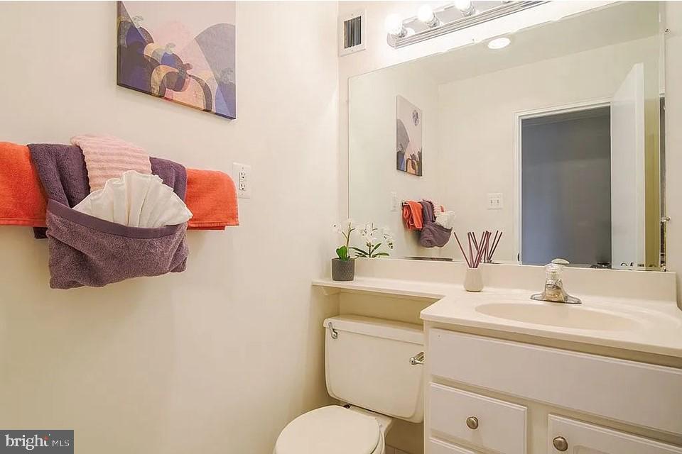 1730 ARLINGTON BLVD #309, ARLINGTON, Virginia 22209, ,1 BathroomBathrooms,Residential,For sale,1730 ARLINGTON BLVD #309,VAAR2053836 MLS # VAAR2053836