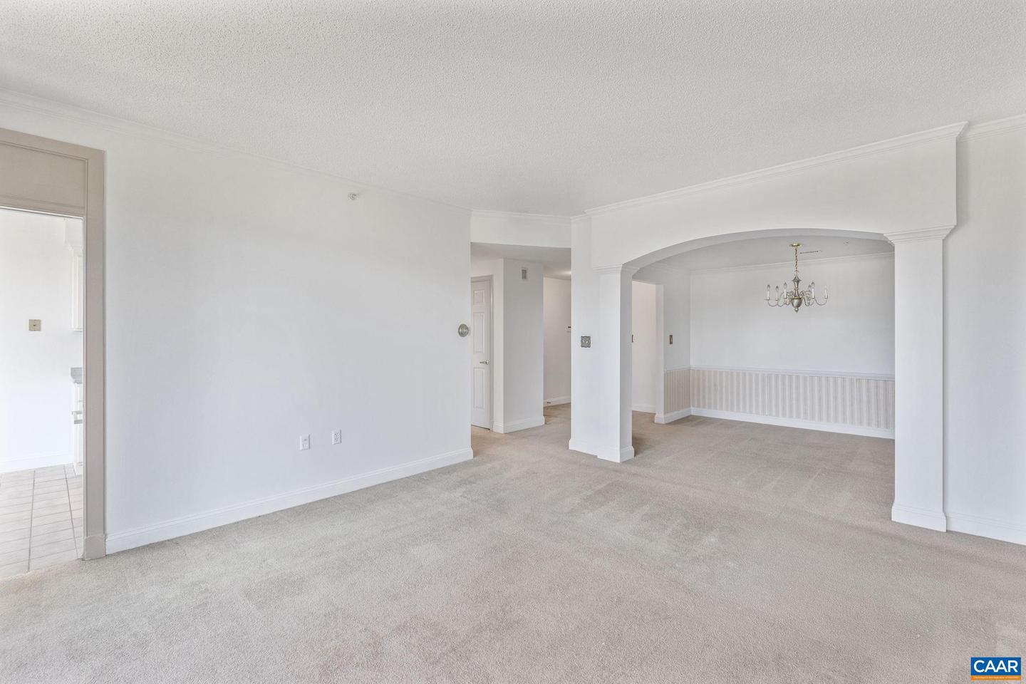 500 CRESTWOOD DR #2203, CHARLOTTESVILLE, Virginia 22903, 2 Bedrooms Bedrooms, ,2 BathroomsBathrooms,Residential,For sale,500 CRESTWOOD DR #2203,661429 MLS # 661429