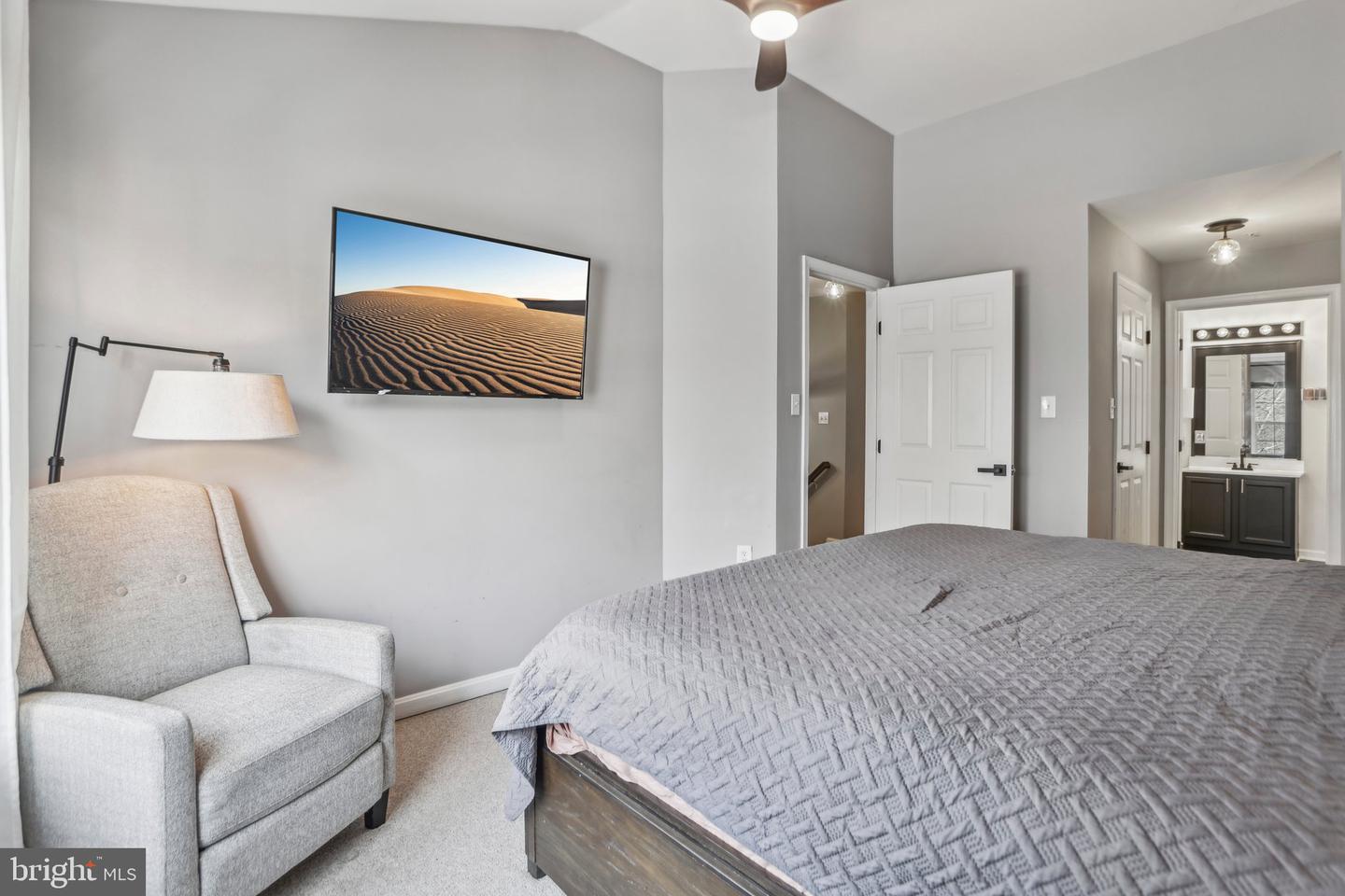 11408 GATE HILL PL #118, RESTON, Virginia 20194, 2 Bedrooms Bedrooms, ,2 BathroomsBathrooms,Residential,For sale,11408 GATE HILL PL #118,VAFX2223402 MLS # VAFX2223402