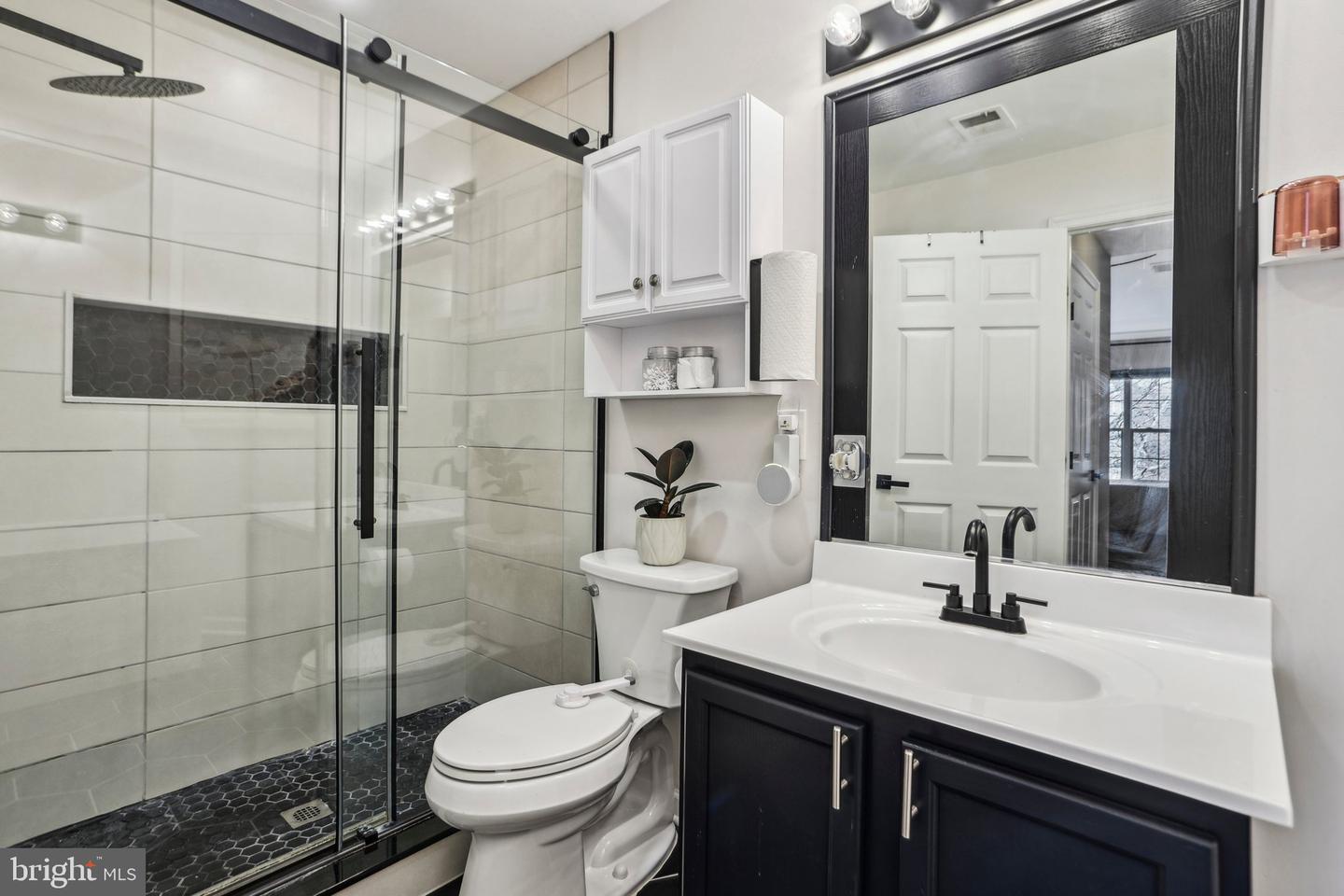 11408 GATE HILL PL #118, RESTON, Virginia 20194, 2 Bedrooms Bedrooms, ,2 BathroomsBathrooms,Residential,For sale,11408 GATE HILL PL #118,VAFX2223402 MLS # VAFX2223402