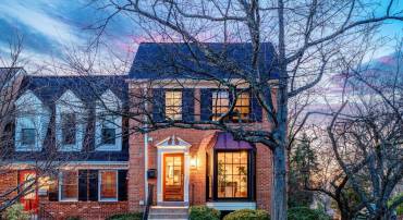 1100 PINE HILL RD, MCLEAN, Virginia 22101, 4 Bedrooms Bedrooms, ,3 BathroomsBathrooms,Residential,For sale,1100 PINE HILL RD,VAFX2225252 MLS # VAFX2225252