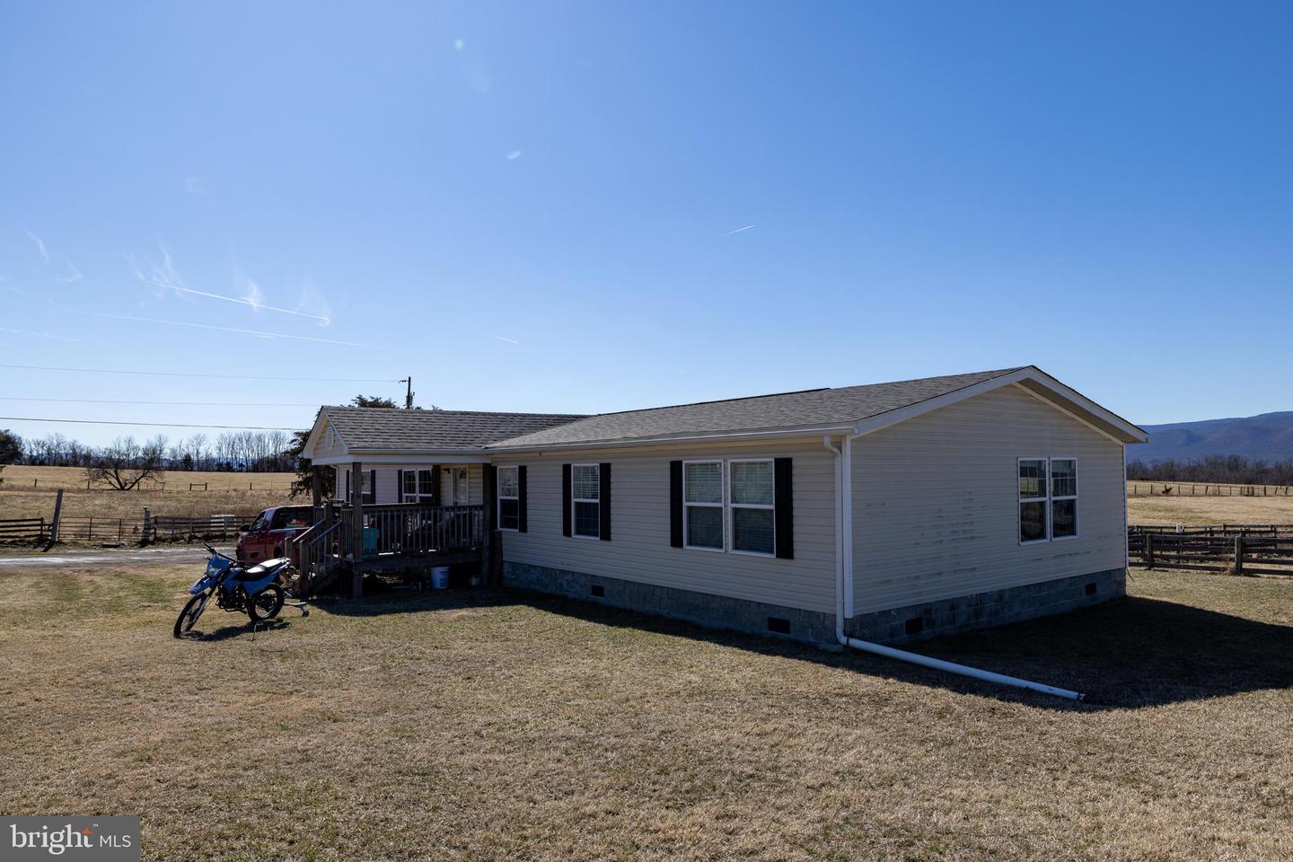 424 FLEEBURG RD, SHENANDOAH, Virginia 22849, 3 Bedrooms Bedrooms, ,2 BathroomsBathrooms,Residential,For sale,424 FLEEBURG RD,VAPA2004542 MLS # VAPA2004542