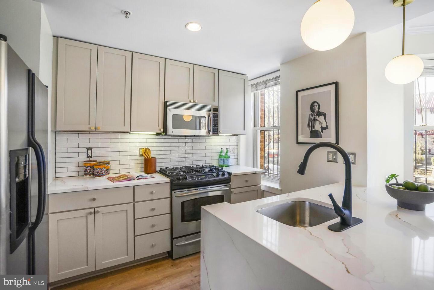 2535 13TH ST NW #101, WASHINGTON, District Of Columbia 20009, 1 Bedroom Bedrooms, ,1 BathroomBathrooms,Residential,For sale,2535 13TH ST NW #101,DCDC2172490 MLS # DCDC2172490