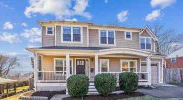 102 N FLOYD ST, ALEXANDRIA, Virginia 22304, 3 Bedrooms Bedrooms, ,3 BathroomsBathrooms,Residential,For sale,102 N FLOYD ST,VAAX2040598 MLS # VAAX2040598