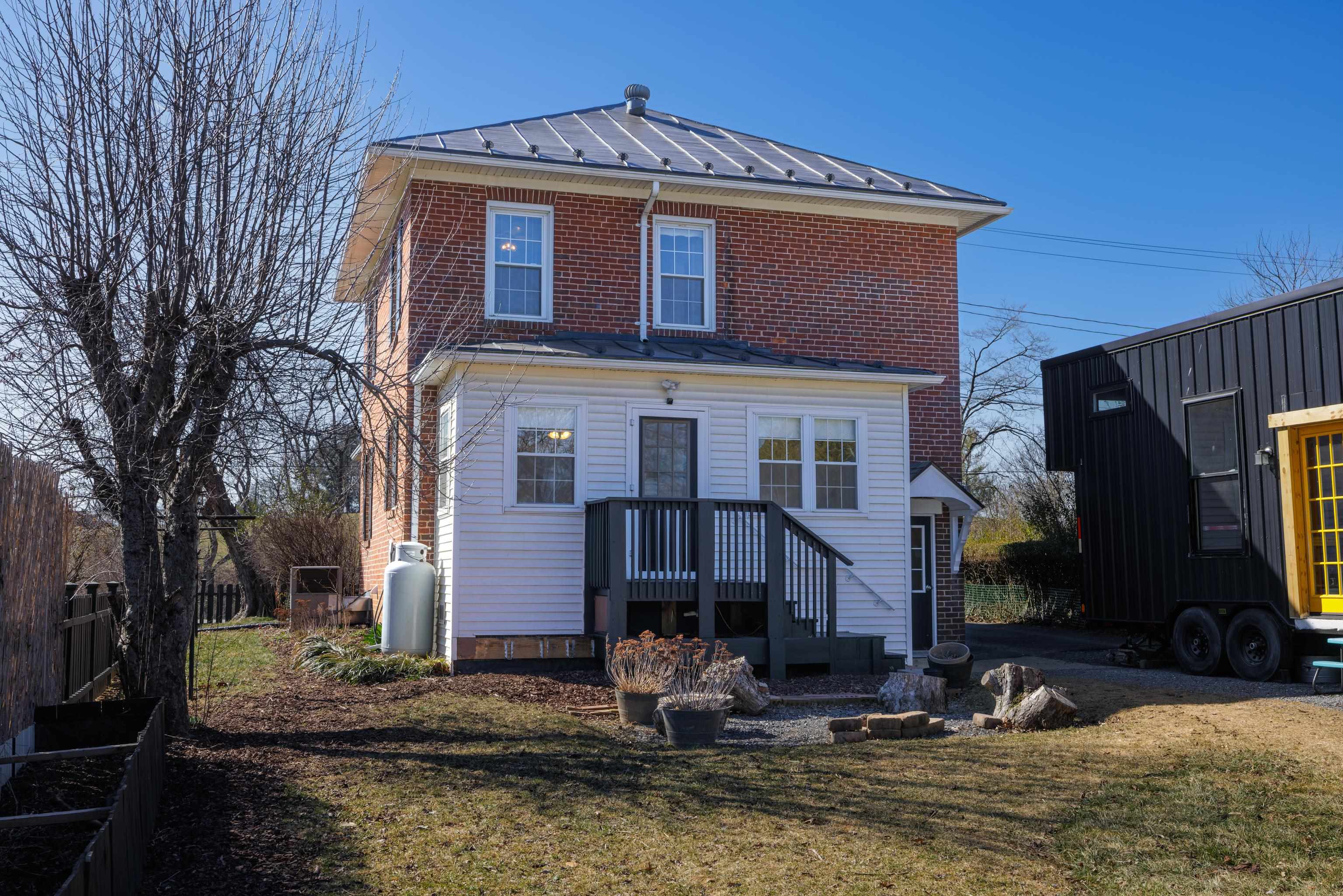 570 MASON ST, DAYTON, Virginia 22821, 3 Bedrooms Bedrooms, ,2 BathroomsBathrooms,Residential,