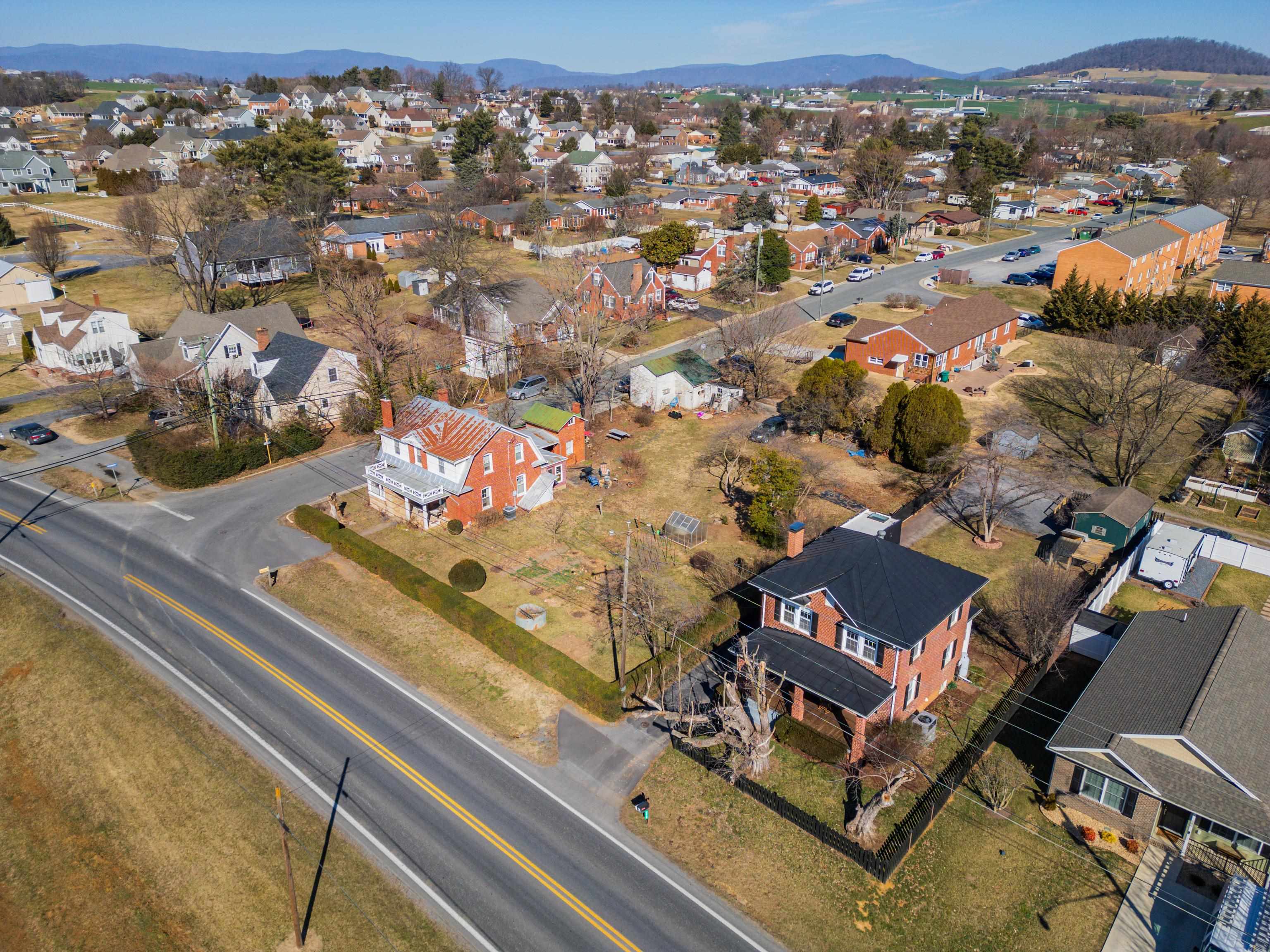 570 MASON ST, DAYTON, Virginia 22821, 3 Bedrooms Bedrooms, ,2 BathroomsBathrooms,Residential,