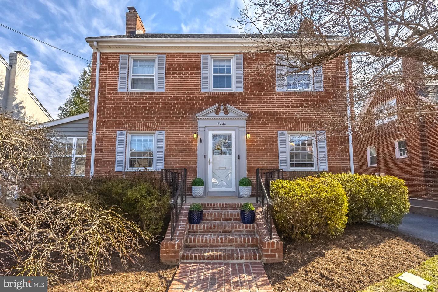 6228 22ND ST N, ARLINGTON, Virginia 22205, 3 Bedrooms Bedrooms, ,2 BathroomsBathrooms,Residential,For sale,6228 22ND ST N,VAAR2053490 MLS # VAAR2053490