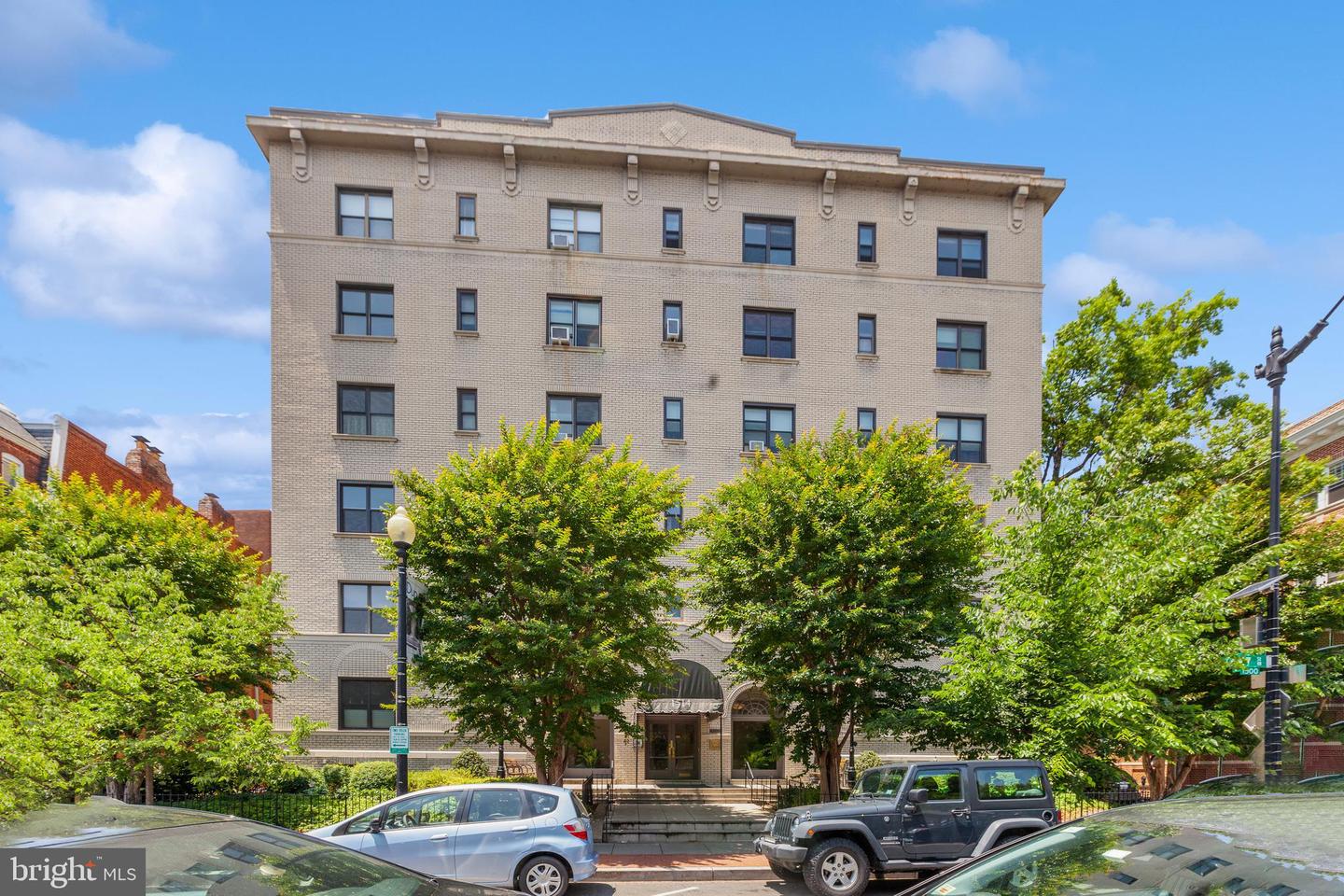 1514 17TH ST NW #B2, WASHINGTON, District Of Columbia 20036, 1 Bedroom Bedrooms, ,1 BathroomBathrooms,Residential,For sale,1514 17TH ST NW #B2,DCDC2185942 MLS # DCDC2185942