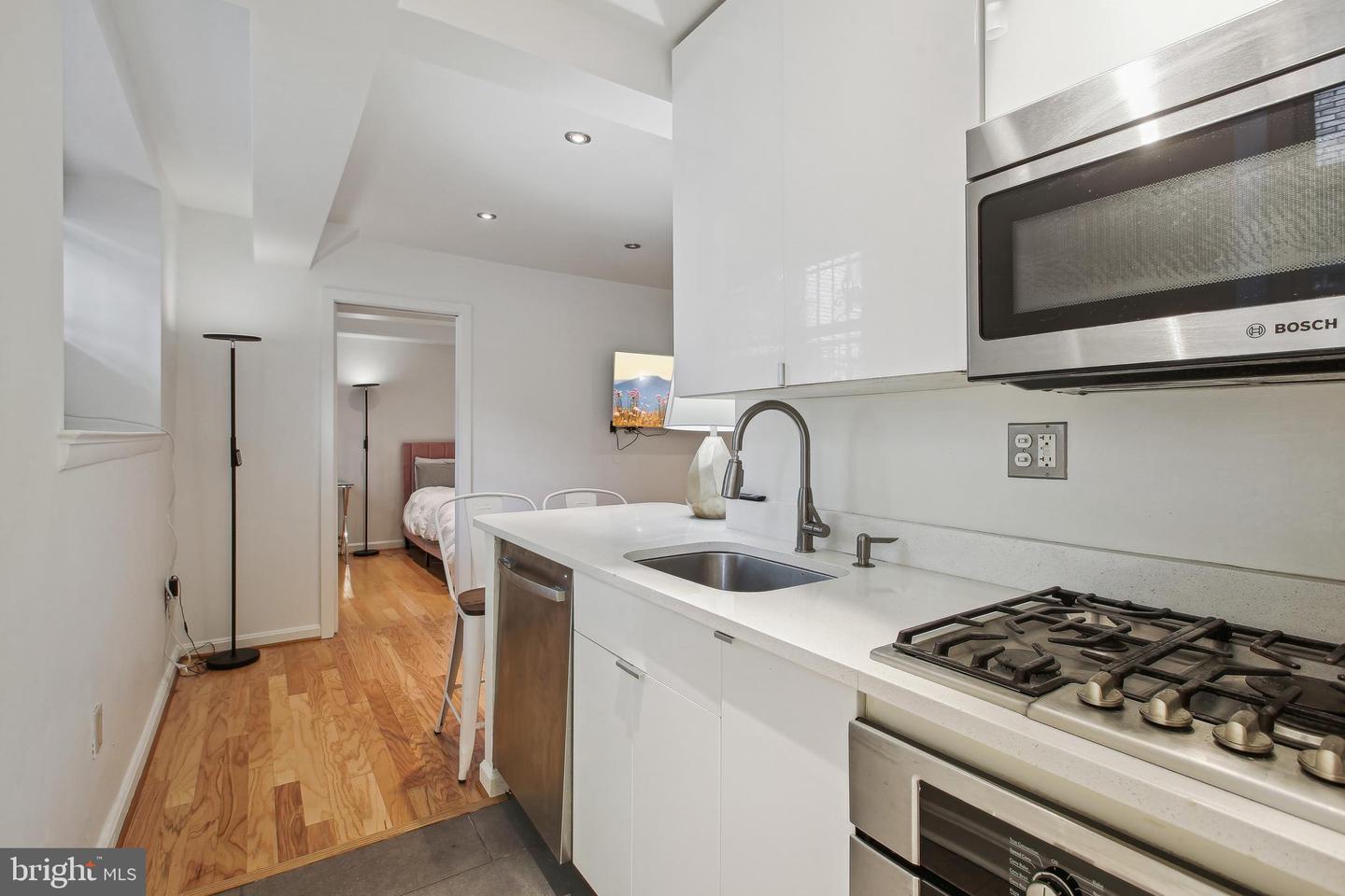 1514 17TH ST NW #B2, WASHINGTON, District Of Columbia 20036, 1 Bedroom Bedrooms, ,1 BathroomBathrooms,Residential,For sale,1514 17TH ST NW #B2,DCDC2185942 MLS # DCDC2185942