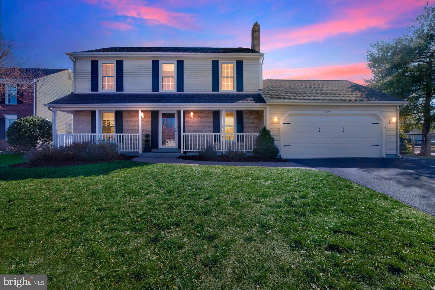 5429 CLUBSIDE LN, CENTREVILLE, Virginia 20120, 4 Bedrooms Bedrooms, ,3 BathroomsBathrooms,Residential,For sale,5429 CLUBSIDE LN,VAFX2222806 MLS # VAFX2222806