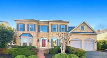 6166 HIDDEN CANYON RD, CENTREVILLE, Virginia 20120, 5 Bedrooms Bedrooms, ,4 BathroomsBathrooms,Residential,For sale,6166 HIDDEN CANYON RD,VAFX2222974 MLS # VAFX2222974