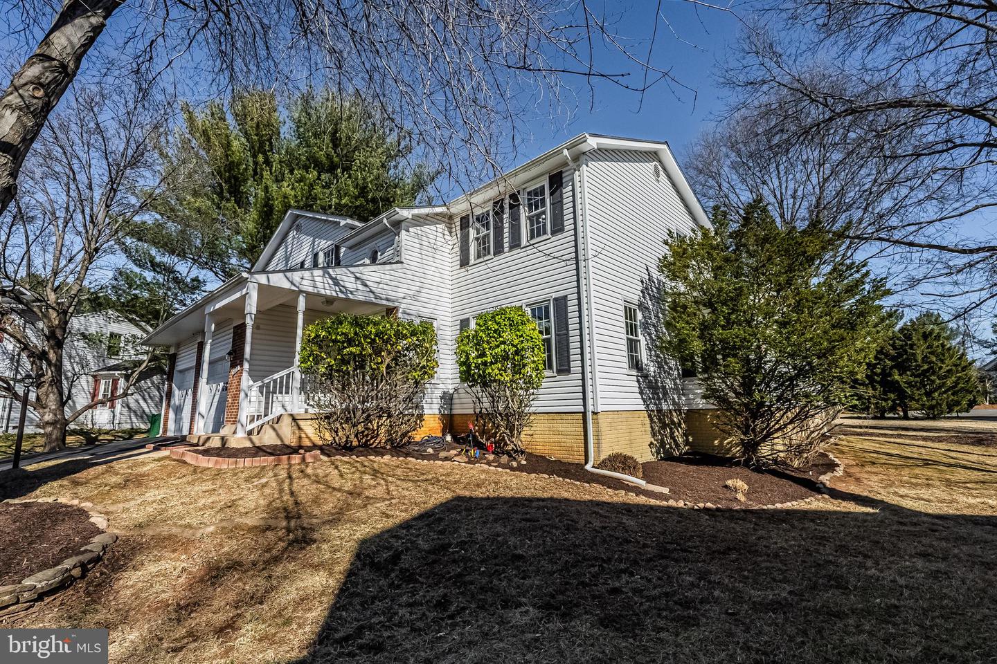 3609 DEERBERRY CT, FAIRFAX, Virginia 22033, 5 Bedrooms Bedrooms, ,3 BathroomsBathrooms,Residential,For sale,3609 DEERBERRY CT,VAFX2223166 MLS # VAFX2223166