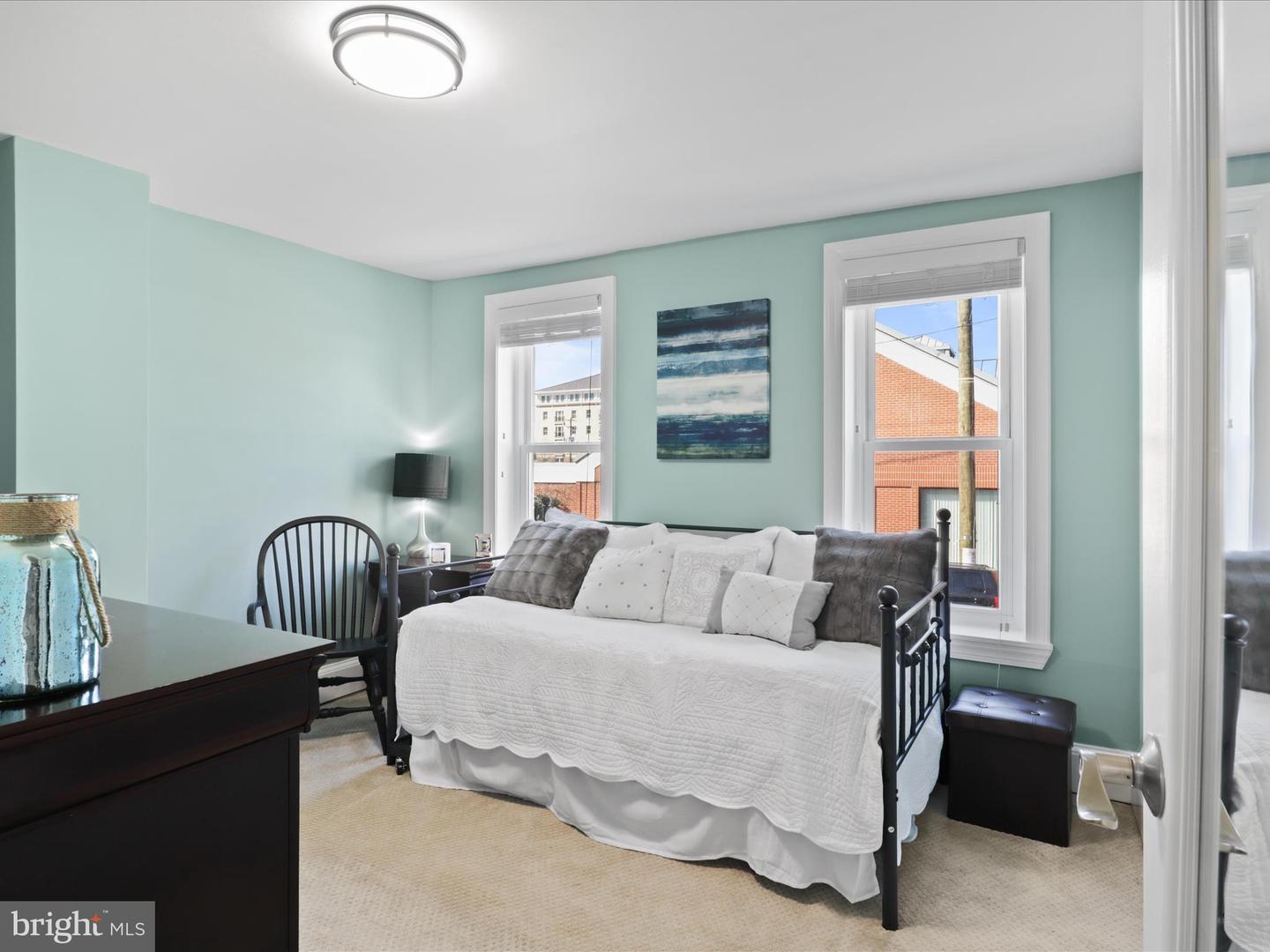 623 N HENRY ST, ALEXANDRIA, Virginia 22314, 2 Bedrooms Bedrooms, ,1 BathroomBathrooms,Residential,For sale,623 N HENRY ST,VAAX2042042 MLS # VAAX2042042