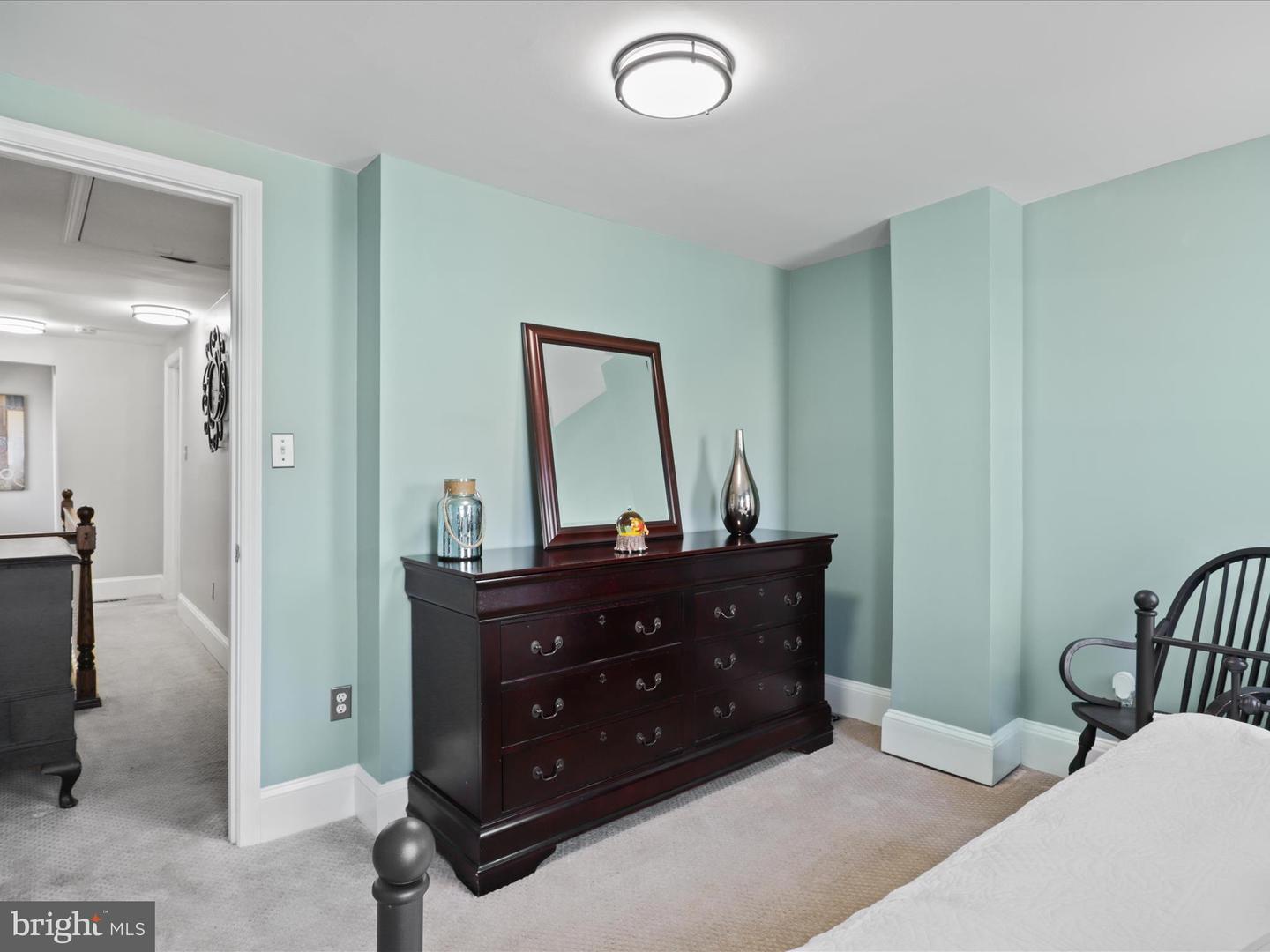 623 N HENRY ST, ALEXANDRIA, Virginia 22314, 2 Bedrooms Bedrooms, ,1 BathroomBathrooms,Residential,For sale,623 N HENRY ST,VAAX2042042 MLS # VAAX2042042