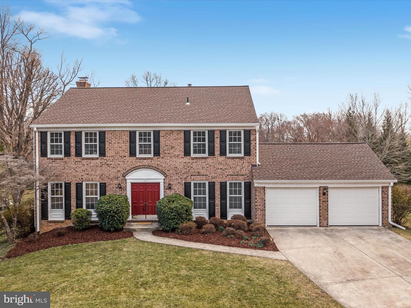 11922 BLUE SPRUCE RD, RESTON, Virginia 20191, 5 Bedrooms Bedrooms, ,3 BathroomsBathrooms,Residential,For sale,11922 BLUE SPRUCE RD,VAFX2223334 MLS # VAFX2223334