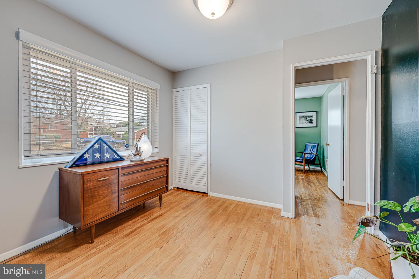 212 N GORDON ST, ALEXANDRIA, Virginia 22304, 2 Bedrooms Bedrooms, ,2 BathroomsBathrooms,Residential,For sale,212 N GORDON ST,VAAX2042260 MLS # VAAX2042260