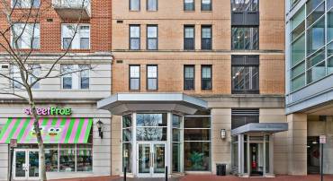 444 W BROAD ST #326, FALLS CHURCH, Virginia 22046, 2 Bedrooms Bedrooms, ,2 BathroomsBathrooms,Residential,For sale,444 W BROAD ST #326,VAFA2002786 MLS # VAFA2002786