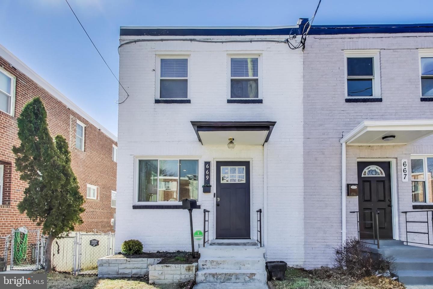 669 OGLETHORPE ST NE, WASHINGTON, District Of Columbia 20011, 4 Bedrooms Bedrooms, ,2 BathroomsBathrooms,Residential,For sale,669 OGLETHORPE ST NE,DCDC2187762 MLS # DCDC2187762