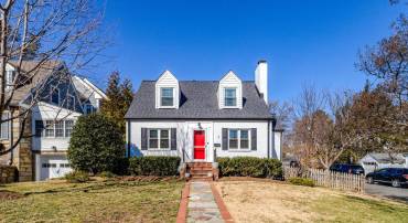 4501 19TH ST N, ARLINGTON, Virginia 22207, 3 Bedrooms Bedrooms, ,2 BathroomsBathrooms,Residential,For sale,4501 19TH ST N,VAAR2054086 MLS # VAAR2054086