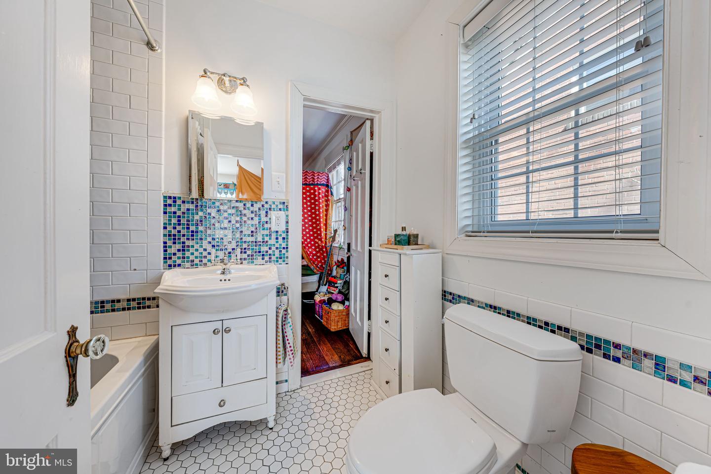 3626 QUESADA ST NW, WASHINGTON, District Of Columbia 20015, 4 Bedrooms Bedrooms, ,4 BathroomsBathrooms,Residential,For sale,3626 QUESADA ST NW,DCDC2187998 MLS # DCDC2187998