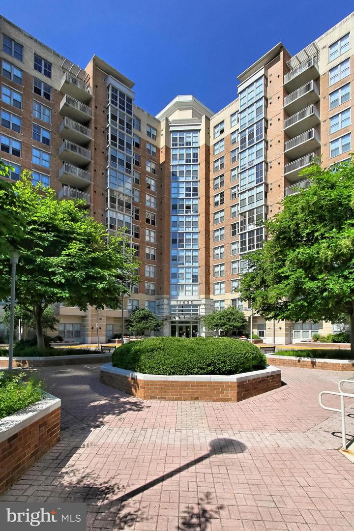 11800 SUNSET HILLS RD #1018, RESTON, Virginia 20190, 1 Bedroom Bedrooms, ,1 BathroomBathrooms,Residential,For sale,11800 SUNSET HILLS RD #1018,VAFX2225418 MLS # VAFX2225418