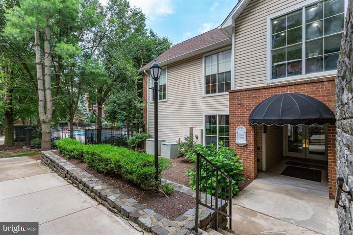 1530 LINCOLN WAY #101, MCLEAN, Virginia 22102, 1 Bedroom Bedrooms, ,1 BathroomBathrooms,Residential,For sale,1530 LINCOLN WAY #101,VAFX2225438 MLS # VAFX2225438