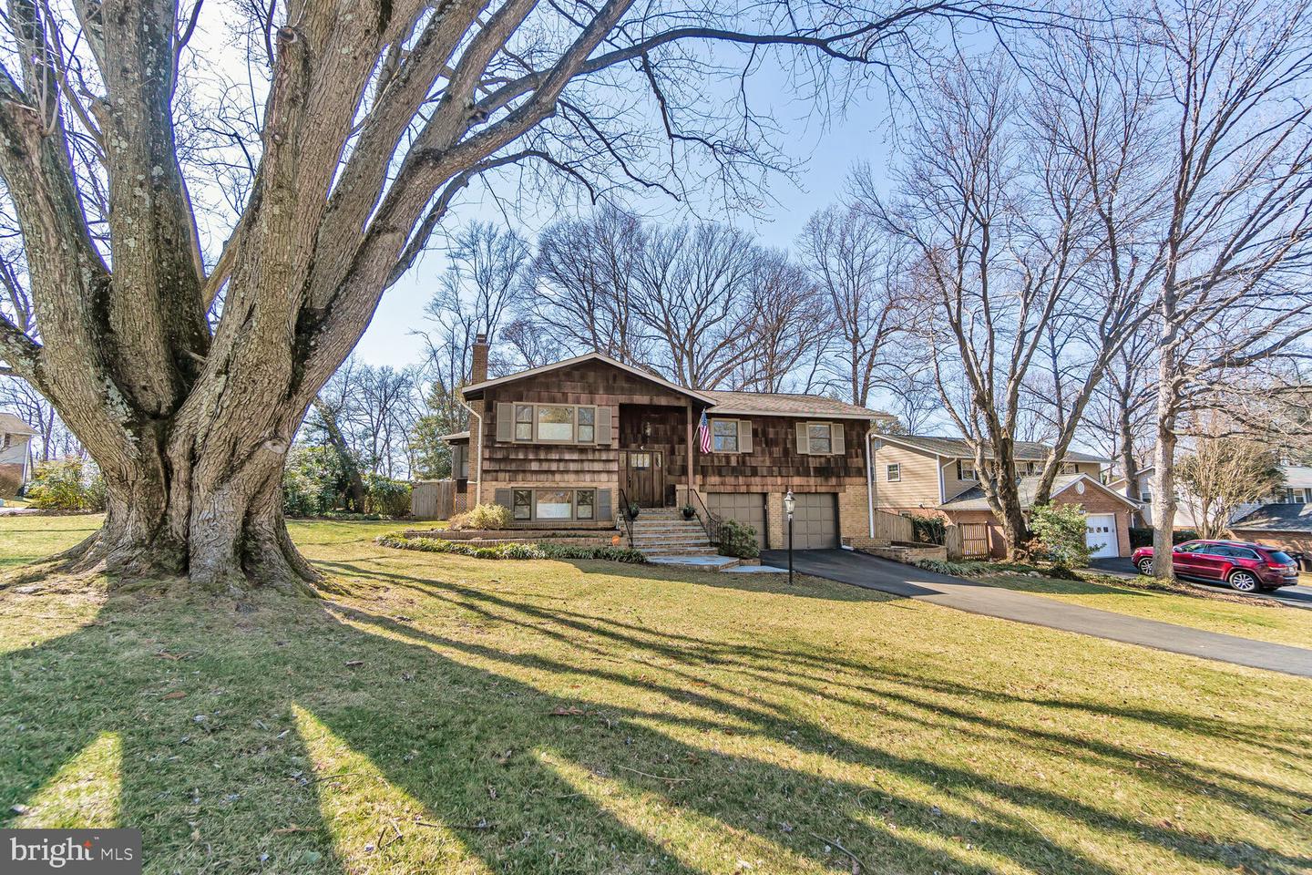 2010 POWHATAN ST, FALLS CHURCH, Virginia 22043, 5 Bedrooms Bedrooms, ,3 BathroomsBathrooms,Residential,For sale,2010 POWHATAN ST,VAFX2225470 MLS # VAFX2225470