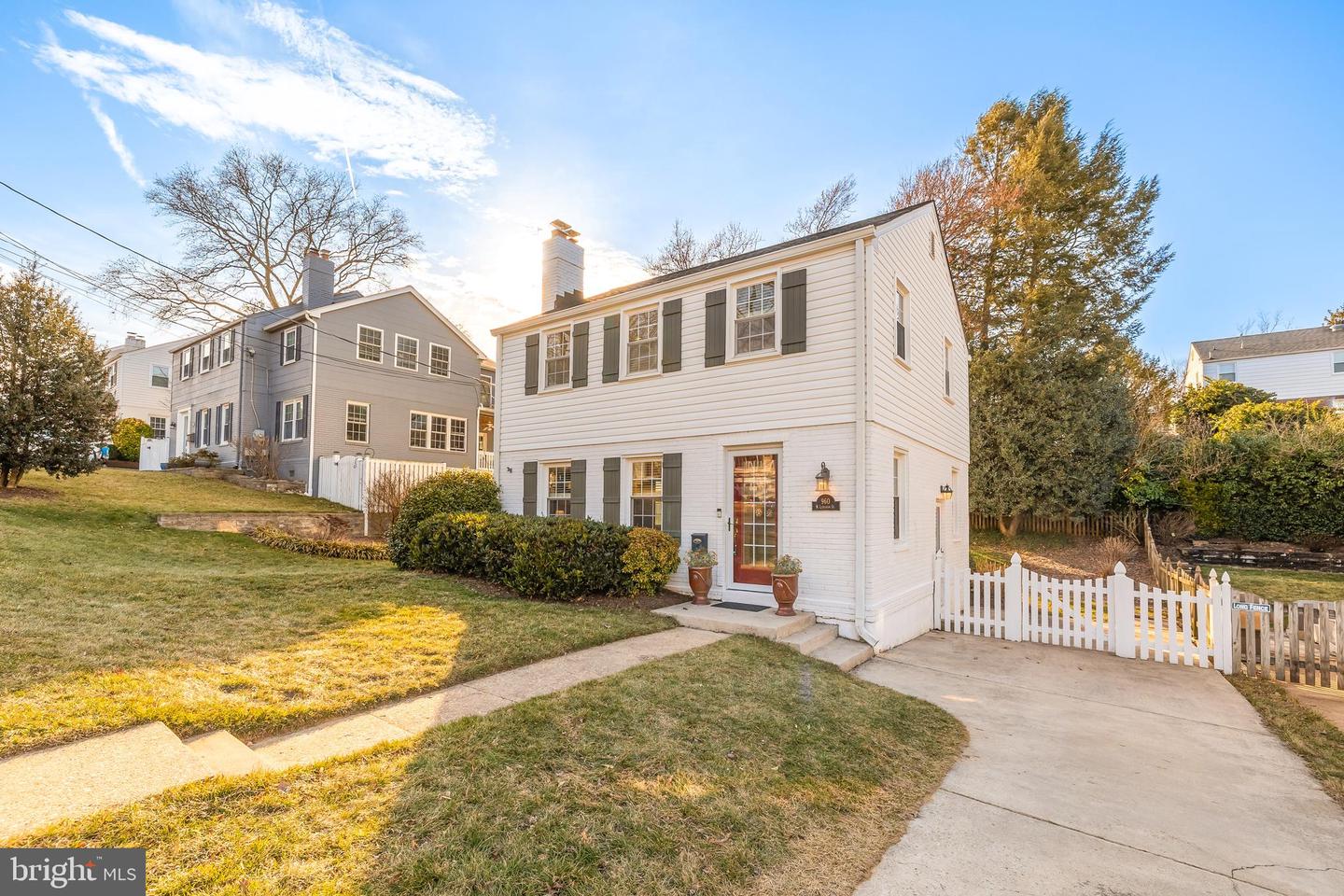 960 N LEBANON ST, ARLINGTON, Virginia 22205, 3 Bedrooms Bedrooms, ,2 BathroomsBathrooms,Residential,For sale,960 N LEBANON ST,VAAR2054138 MLS # VAAR2054138