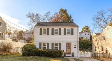 960 N LEBANON ST, ARLINGTON, Virginia 22205, 3 Bedrooms Bedrooms, ,2 BathroomsBathrooms,Residential,For sale,960 N LEBANON ST,VAAR2054138 MLS # VAAR2054138