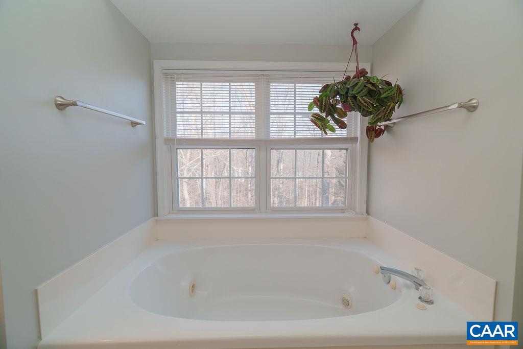 2509 INDIAN LAUREL RD, CHARLOTTESVILLE, Virginia 22911, 4 Bedrooms Bedrooms, ,3 BathroomsBathrooms,Residential,For sale,2509 INDIAN LAUREL RD,661489 MLS # 661489