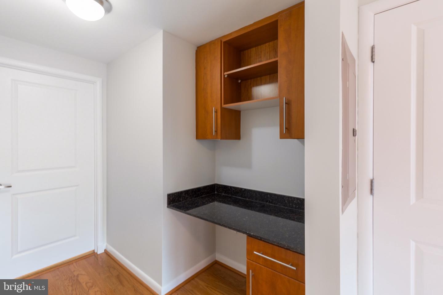 1021 N GARFIELD ST #511, ARLINGTON, Virginia 22201, 1 Bedroom Bedrooms, ,1 BathroomBathrooms,Residential,For sale,1021 N GARFIELD ST #511,VAAR2054154 MLS # VAAR2054154