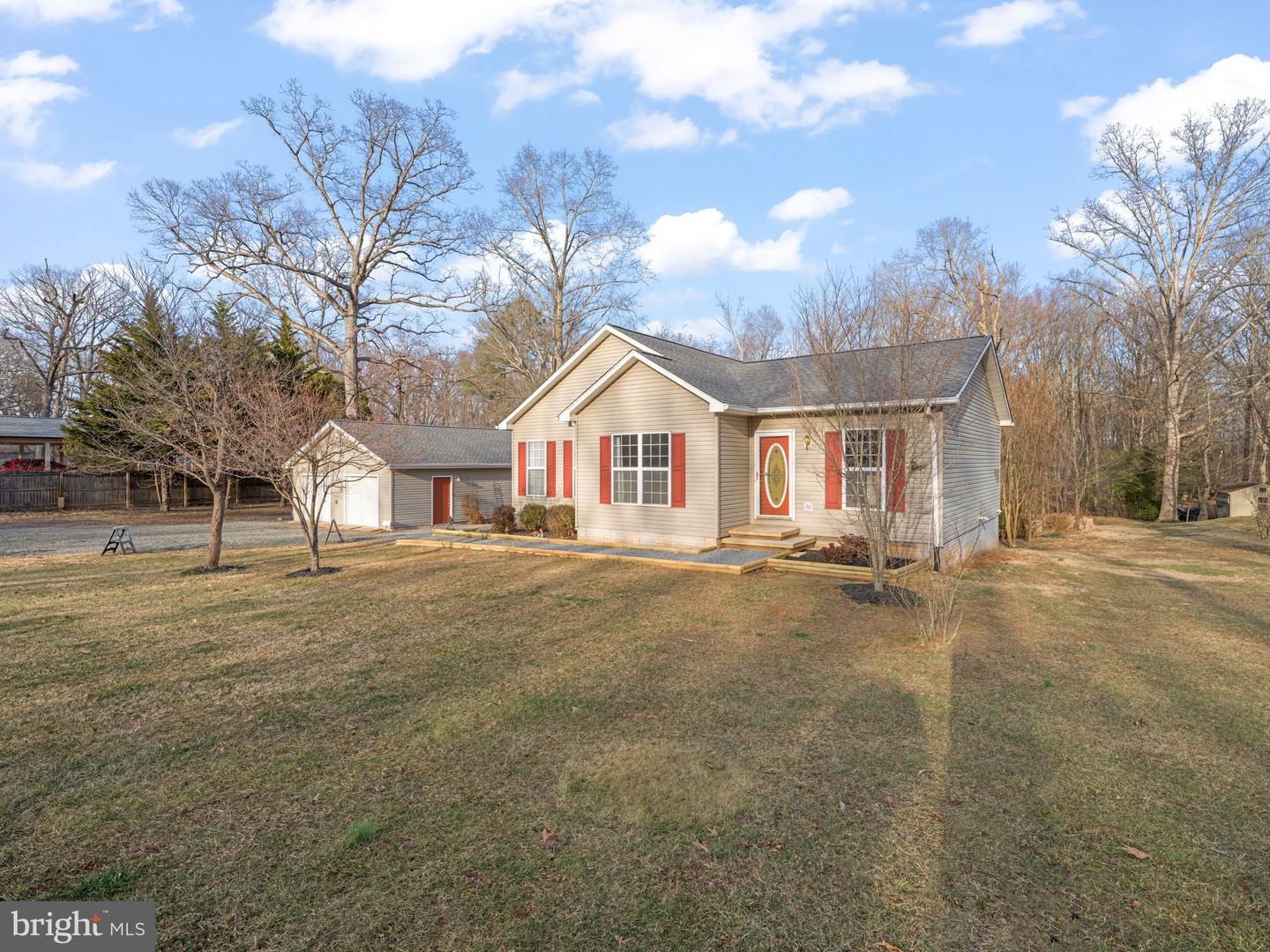 8391 GREENWICH RD, CATLETT, Virginia 20119, 3 Bedrooms Bedrooms, ,2 BathroomsBathrooms,Residential,For sale,8391 GREENWICH RD,VAFQ2015678 MLS # VAFQ2015678