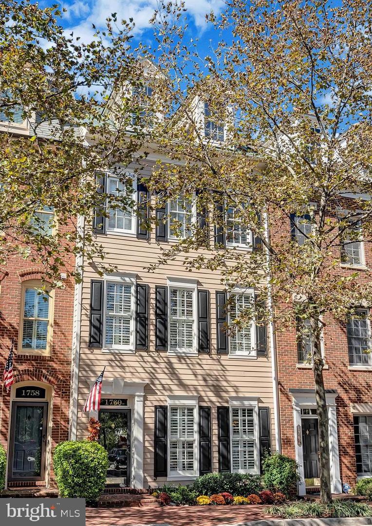 1760 POTOMAC GREENS DR, ALEXANDRIA, Virginia 22314, 3 Bedrooms Bedrooms, ,3 BathroomsBathrooms,Residential,For sale,1760 POTOMAC GREENS DR,VAAX2042466 MLS # VAAX2042466