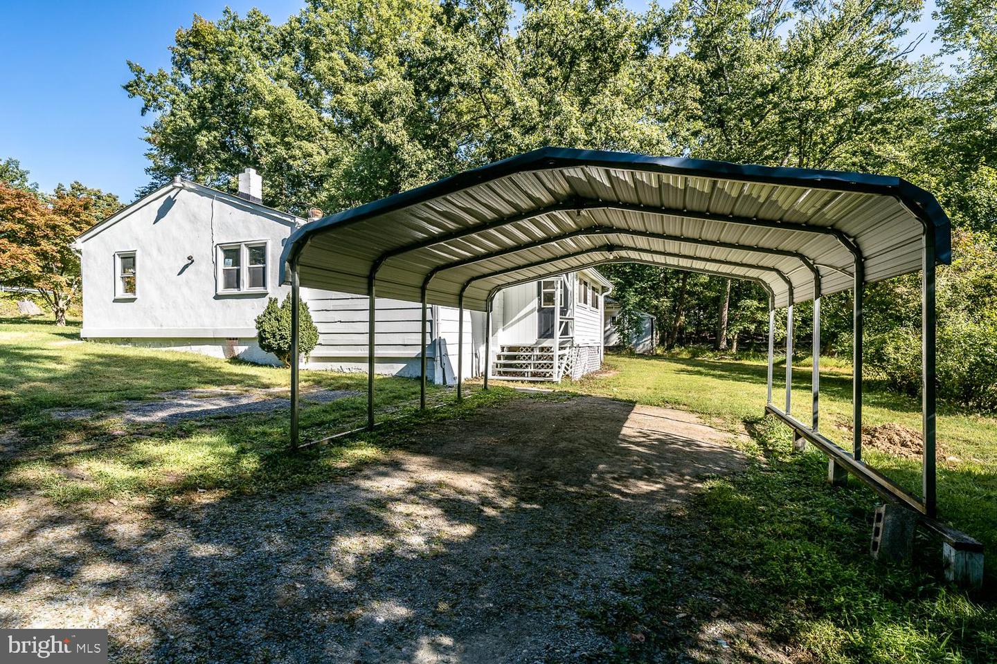 1055 HACKTOWN RD, KESWICK, Virginia 22947, 3 Bedrooms Bedrooms, ,2 BathroomsBathrooms,Residential,For sale,1055 HACKTOWN RD,VAAB2000746 MLS # VAAB2000746