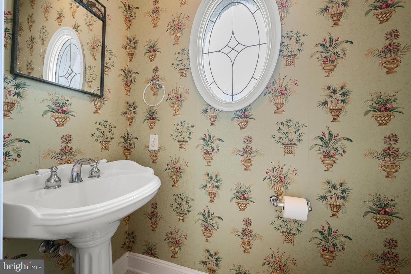3980 MIDDLE RD, WINCHESTER, Virginia 22602, 4 Bedrooms Bedrooms, ,3 BathroomsBathrooms,Residential,For sale,3980 MIDDLE RD,VAFV2024594 MLS # VAFV2024594