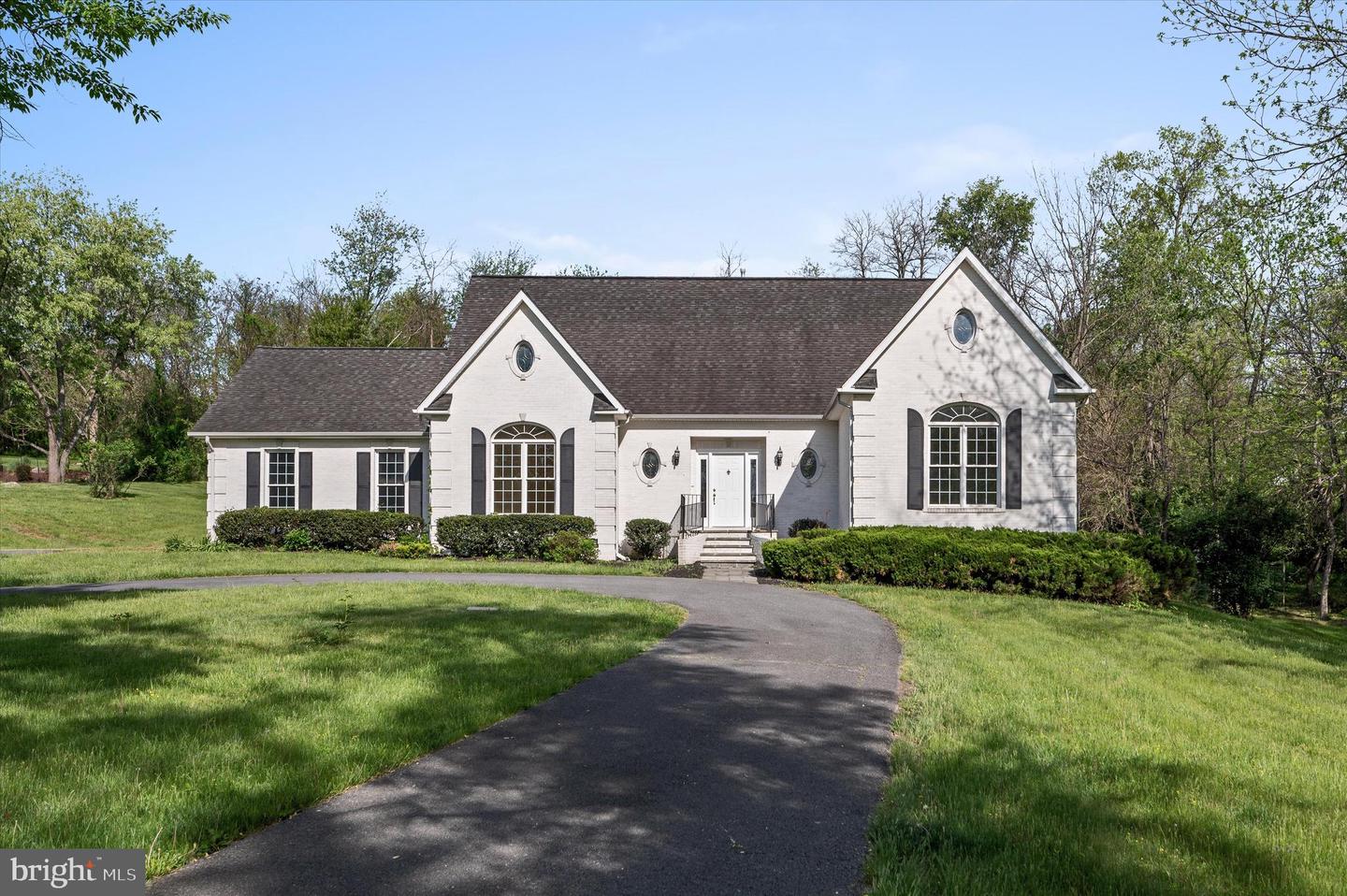 3980 MIDDLE RD, WINCHESTER, Virginia 22602, 4 Bedrooms Bedrooms, ,3 BathroomsBathrooms,Residential,For sale,3980 MIDDLE RD,VAFV2024594 MLS # VAFV2024594