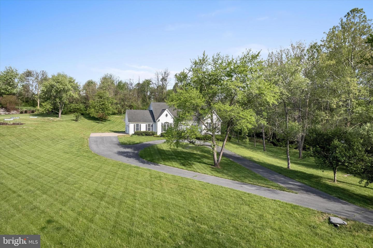 3980 MIDDLE RD, WINCHESTER, Virginia 22602, 4 Bedrooms Bedrooms, ,3 BathroomsBathrooms,Residential,For sale,3980 MIDDLE RD,VAFV2024594 MLS # VAFV2024594