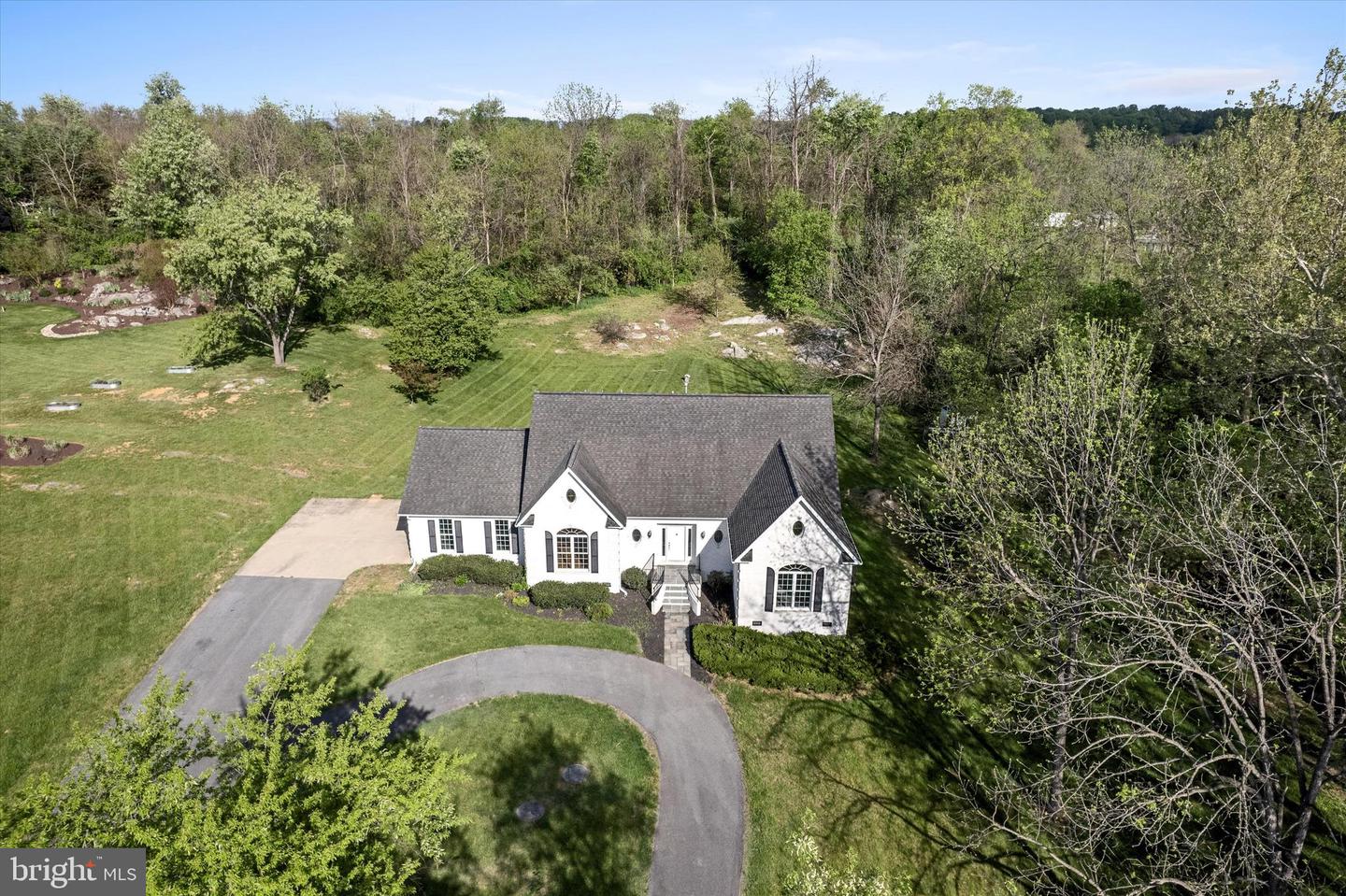 3980 MIDDLE RD, WINCHESTER, Virginia 22602, 4 Bedrooms Bedrooms, ,3 BathroomsBathrooms,Residential,For sale,3980 MIDDLE RD,VAFV2024594 MLS # VAFV2024594